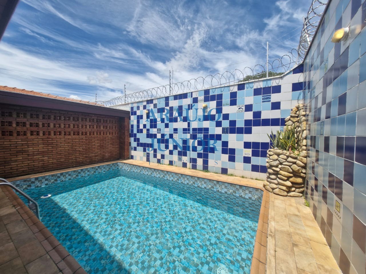Casa, 4 quartos, 100 m² - Foto 1