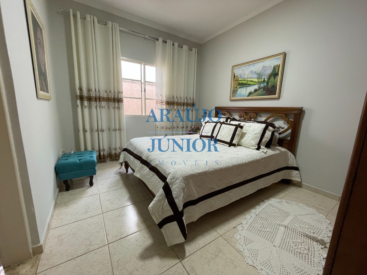 Casa, 3 quartos, 189 m² - Foto 1