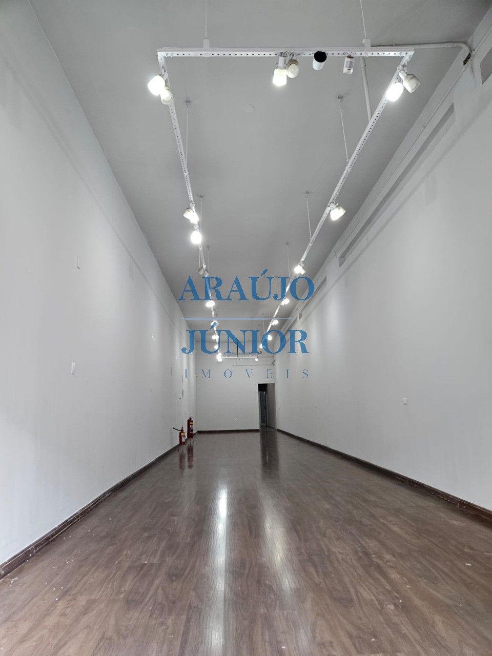 Loja-Salão, 122 m² - Foto 1