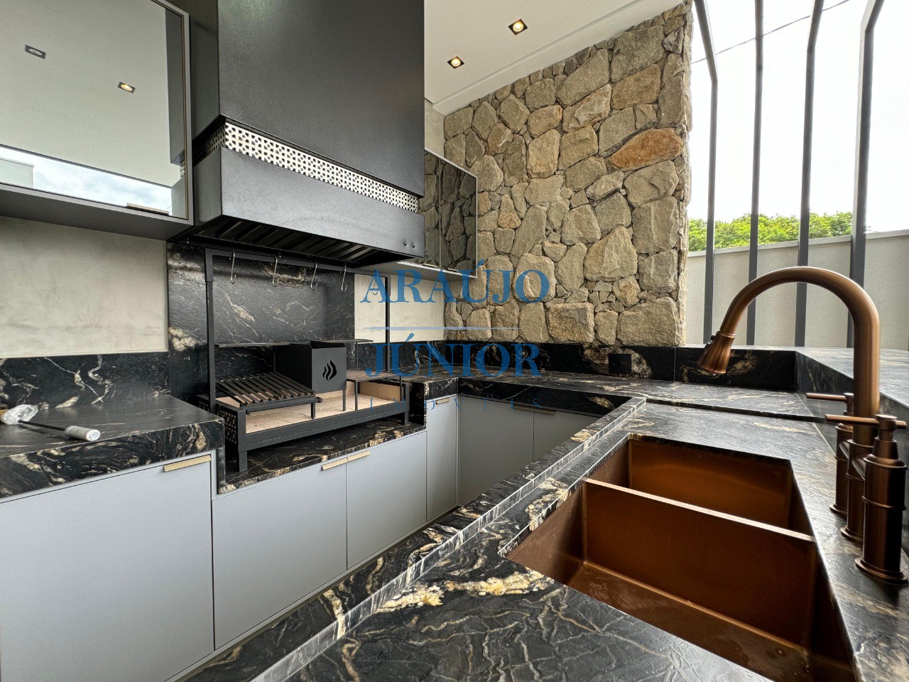 Casa, 3 quartos, 218 m² - Foto 15
