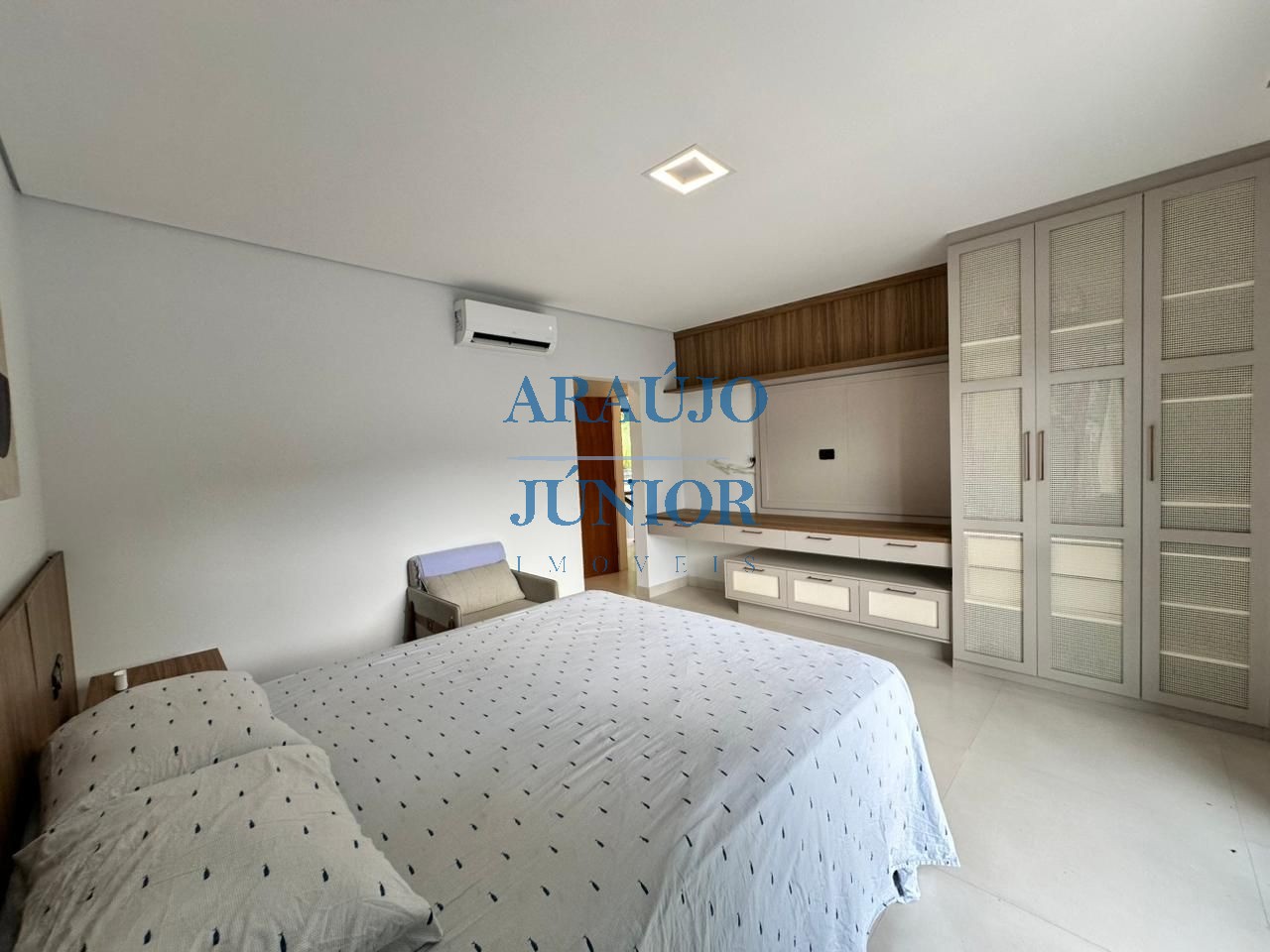 Casa, 4 quartos, 205 m² - Foto 9