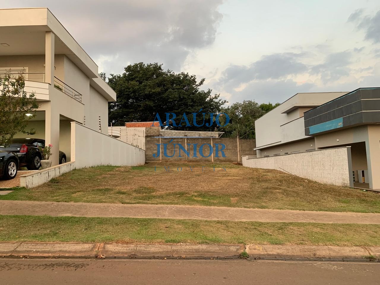 Terreno, 324 m² - Foto 1
