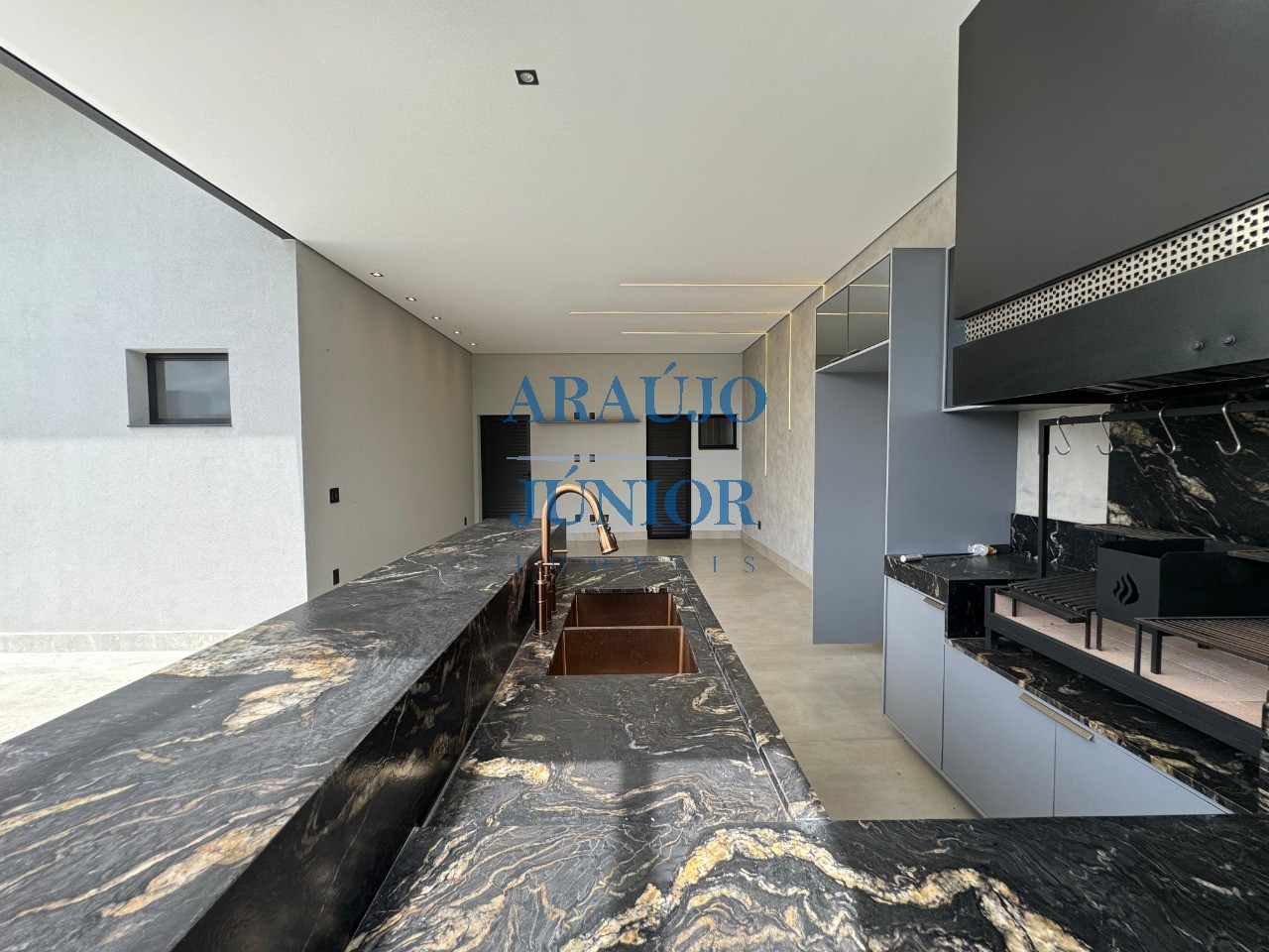 Casa, 3 quartos, 218 m² - Foto 13