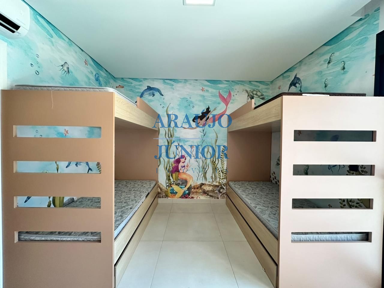 Casa, 4 quartos, 205 m² - Foto 2