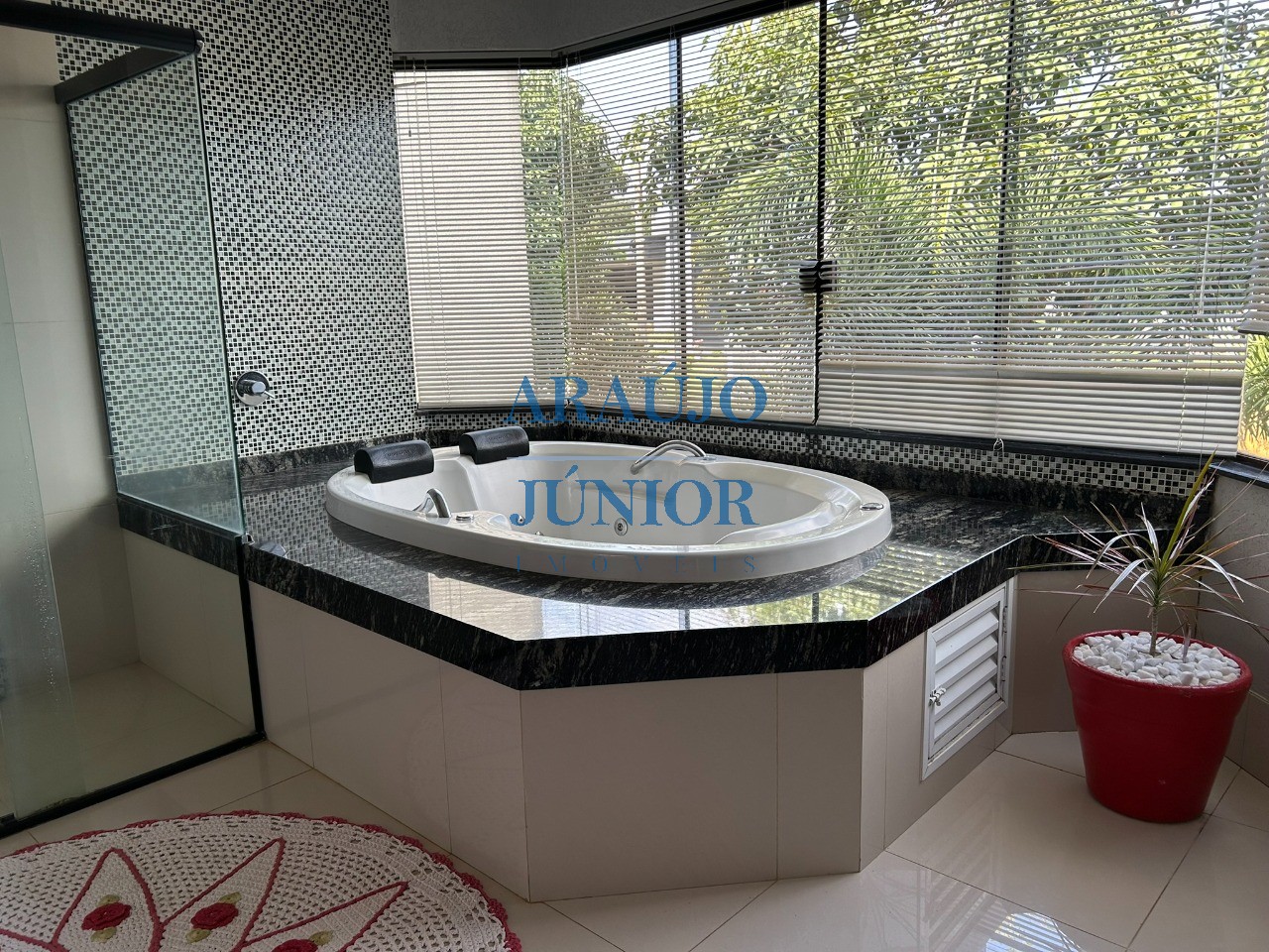 Casa, 3 quartos, 257 m² - Foto 2