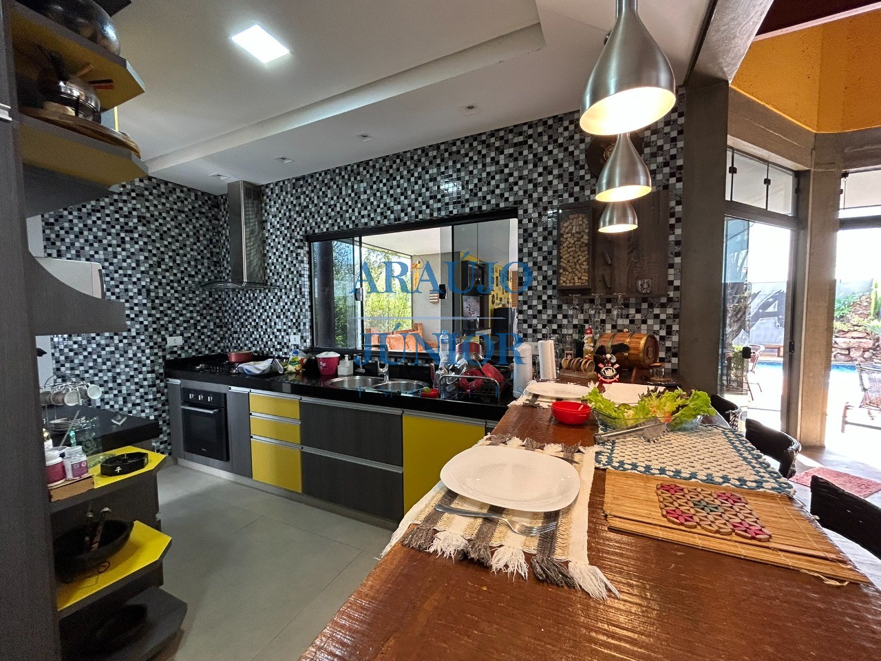 Casa, 3 quartos, 257 m² - Foto 42