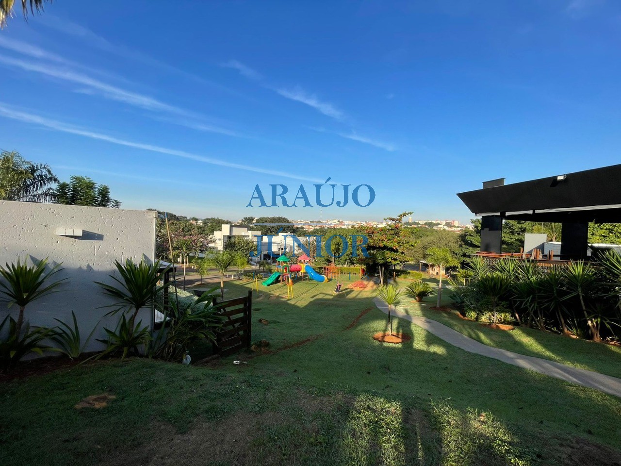 Casa, 3 quartos, 257 m² - Foto 60