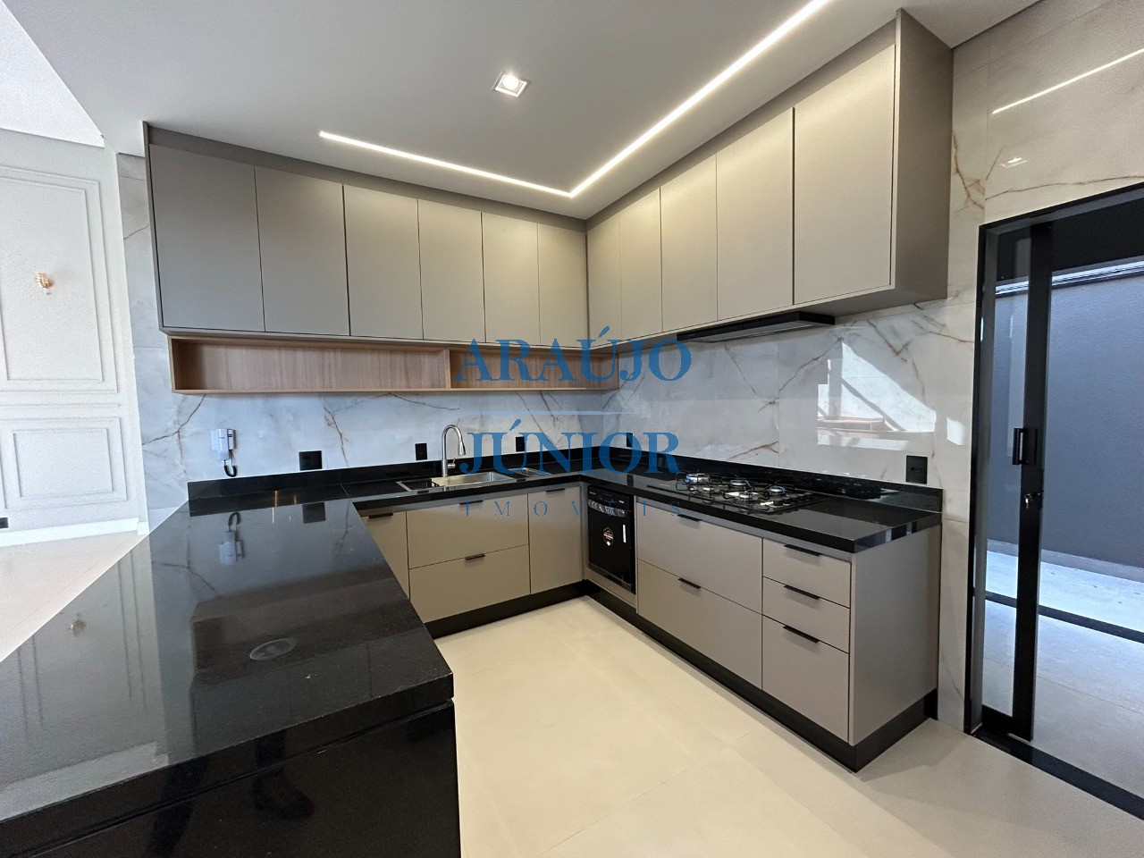 Casa, 3 quartos, 180 m² - Foto 33