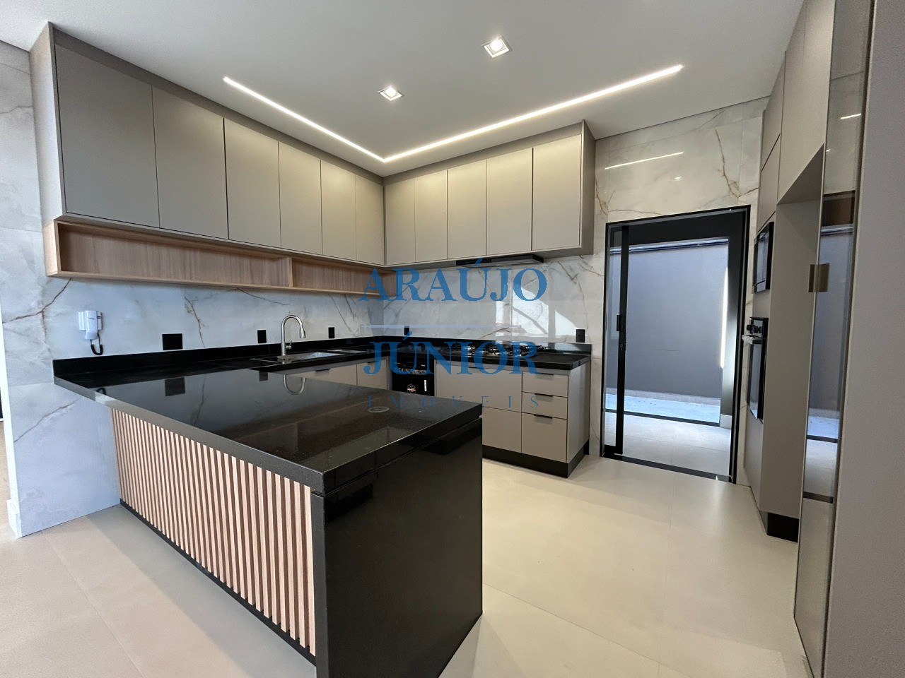 Casa, 3 quartos, 180 m² - Foto 34