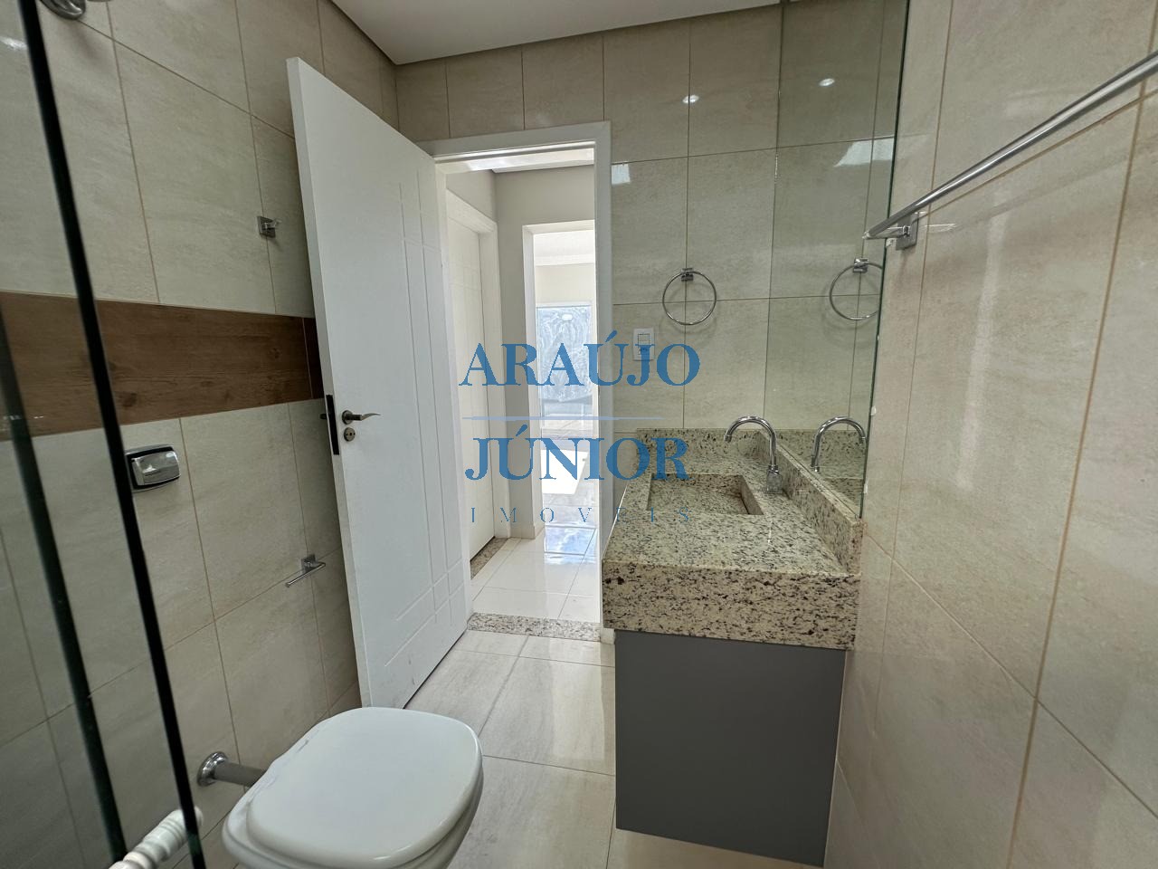 Casa, 3 quartos, 210 m² - Foto 30