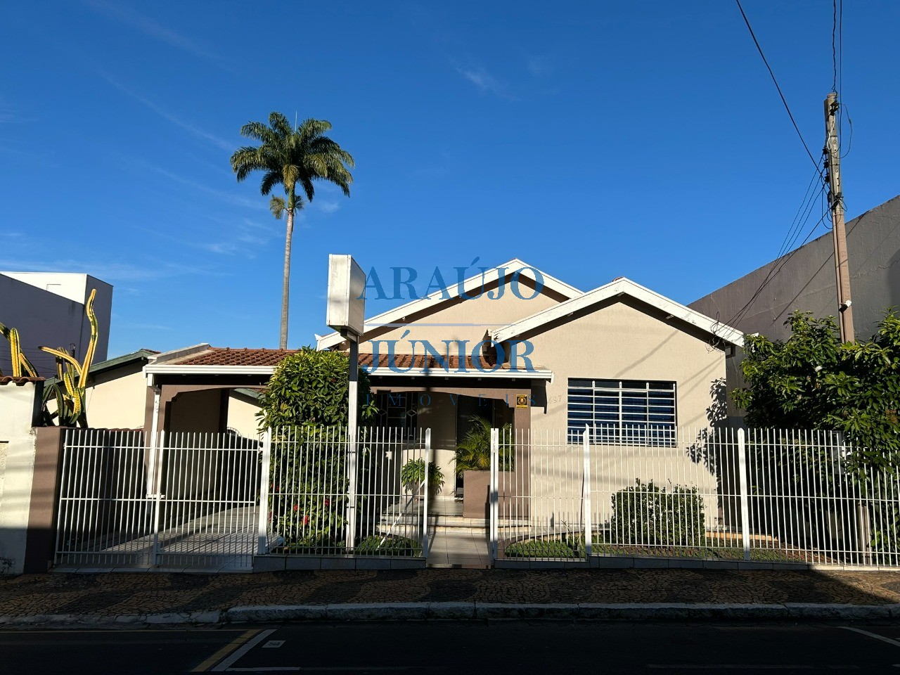 Prédio Inteiro, 200 m² - Foto 1