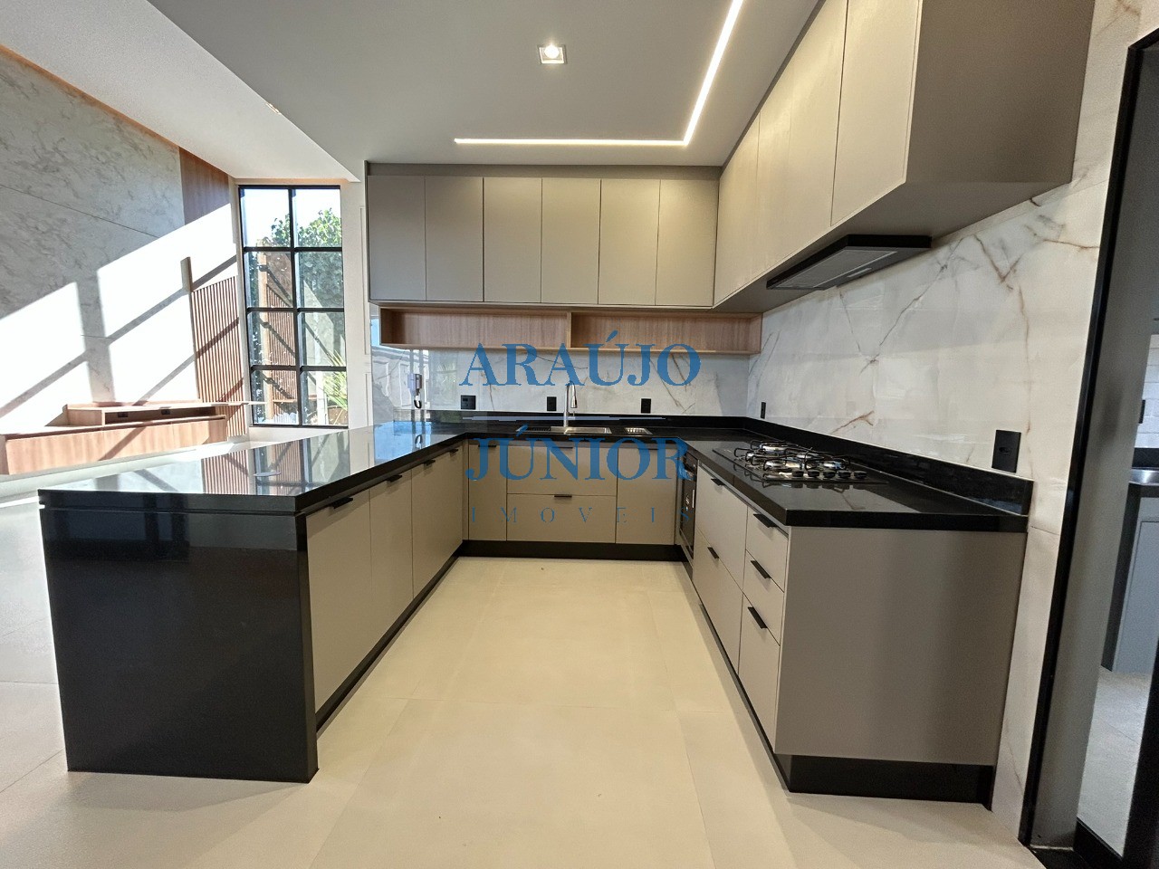 Casa, 3 quartos, 180 m² - Foto 35