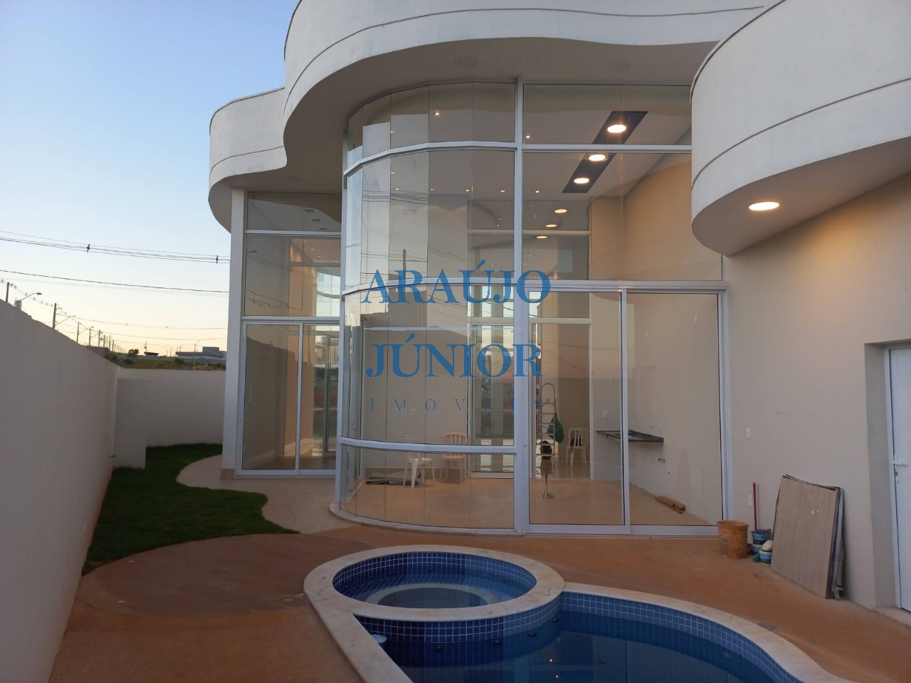 Casa, 3 quartos, 232 m² - Foto 2