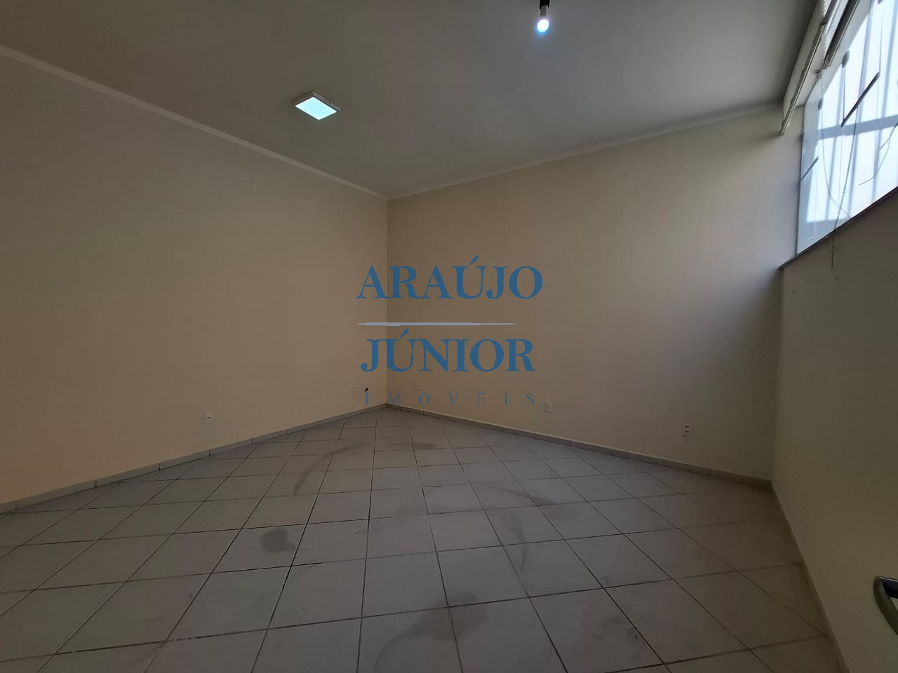 Prédio Inteiro, 243 m² - Foto 11