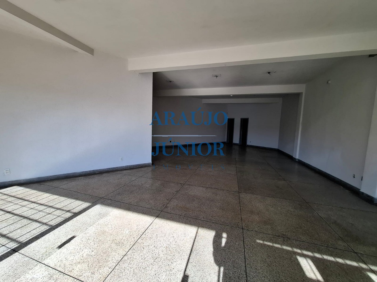 Loja-Salão, 101 m² - Foto 2