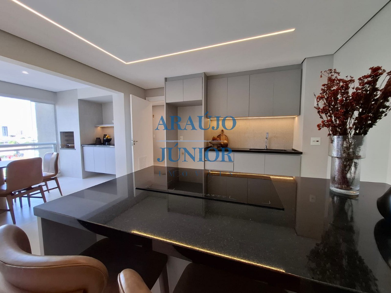Apartamento, 3 quartos, 121 m² - Foto 2