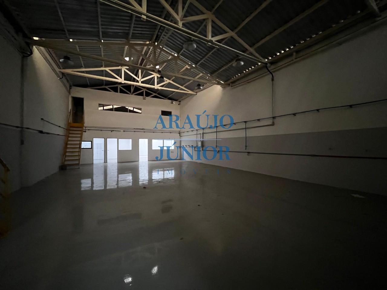 Depósito-Galpão, 220 m² - Foto 3