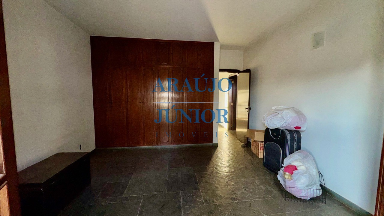 Casa, 3 quartos, 241 m² - Foto 5