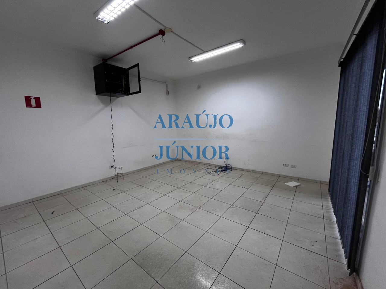 Depósito-Galpão, 220 m² - Foto 18