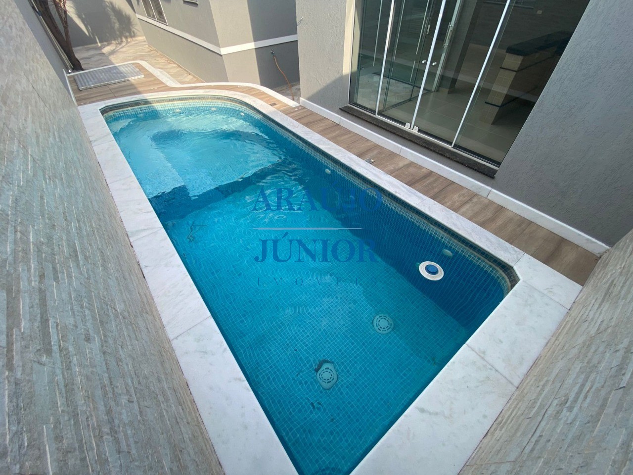Casa, 3 quartos, 219 m² - Foto 17