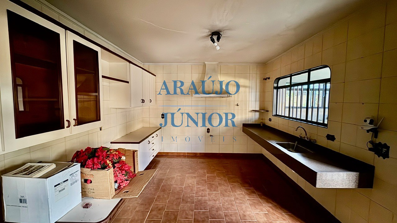 Casa, 3 quartos, 241 m² - Foto 21