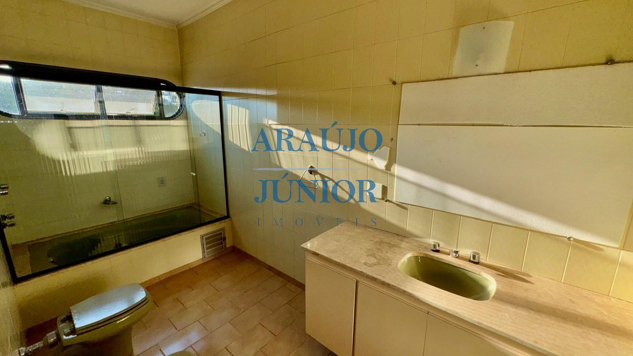 Casa, 3 quartos, 241 m² - Foto 15