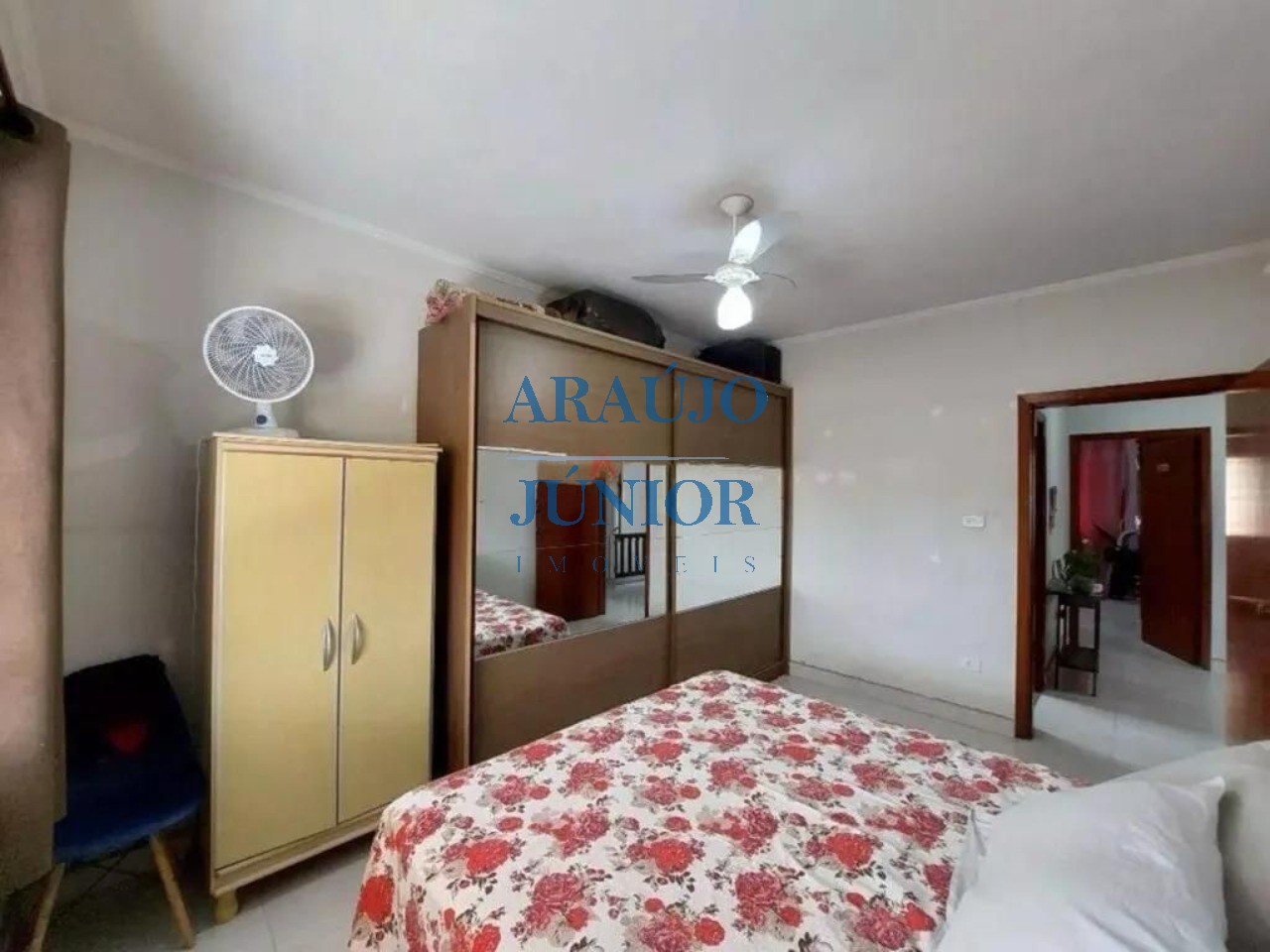 Casa, 3 quartos, 161 m² - Foto 2