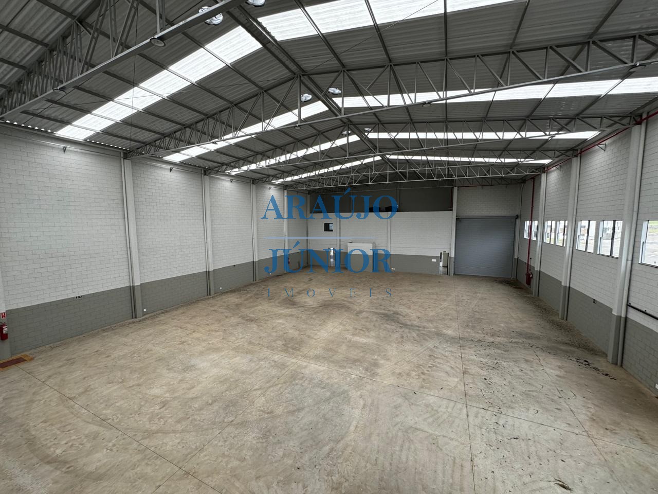 Depósito-Galpão, 1140 m² - Foto 1