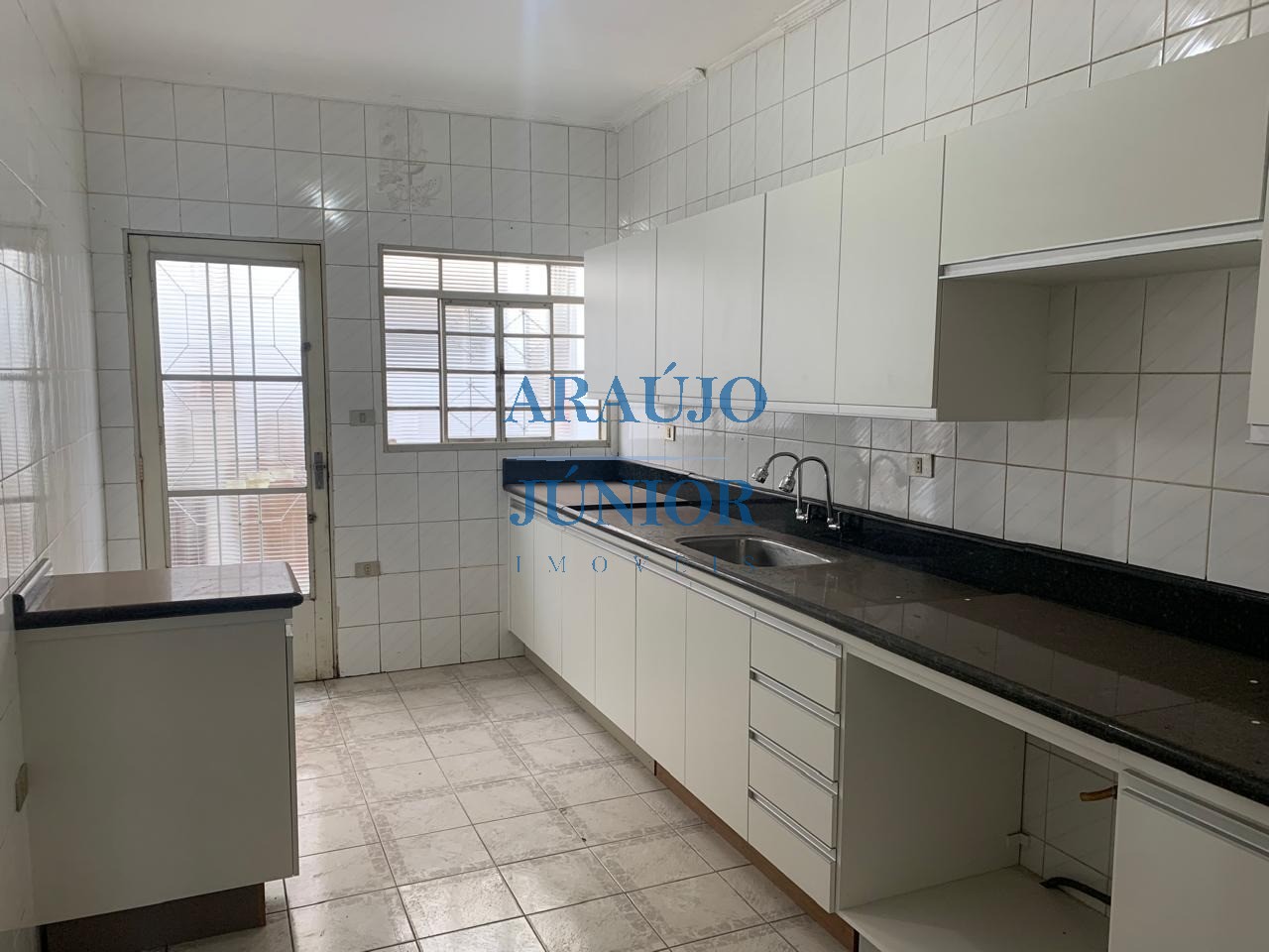 Casa, 3 quartos, 350 m² - Foto 28