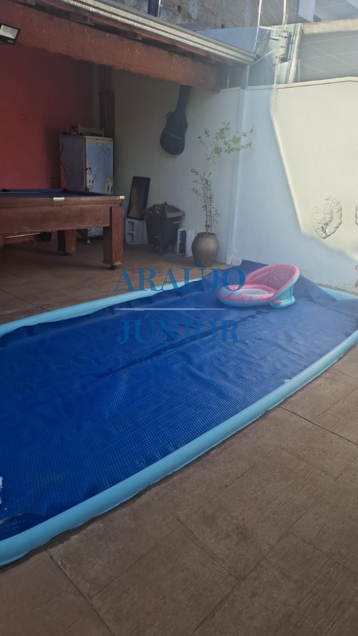 Casa, 3 quartos, 209 m² - Foto 3