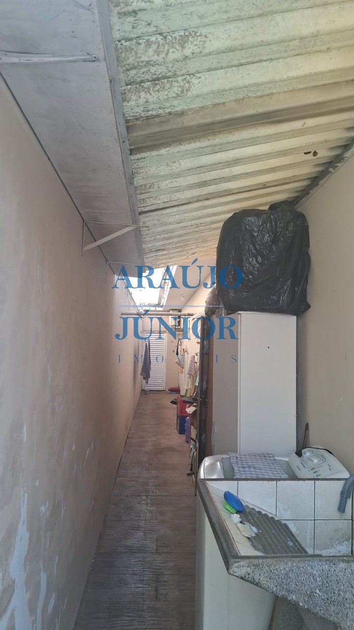 Casa, 3 quartos, 209 m² - Foto 2