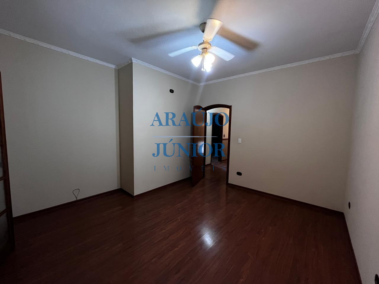 Casa, 4 quartos, 335 m² - Foto 4