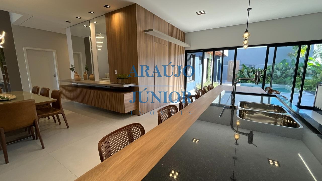 Casa, 3 quartos, 280 m² - Foto 2
