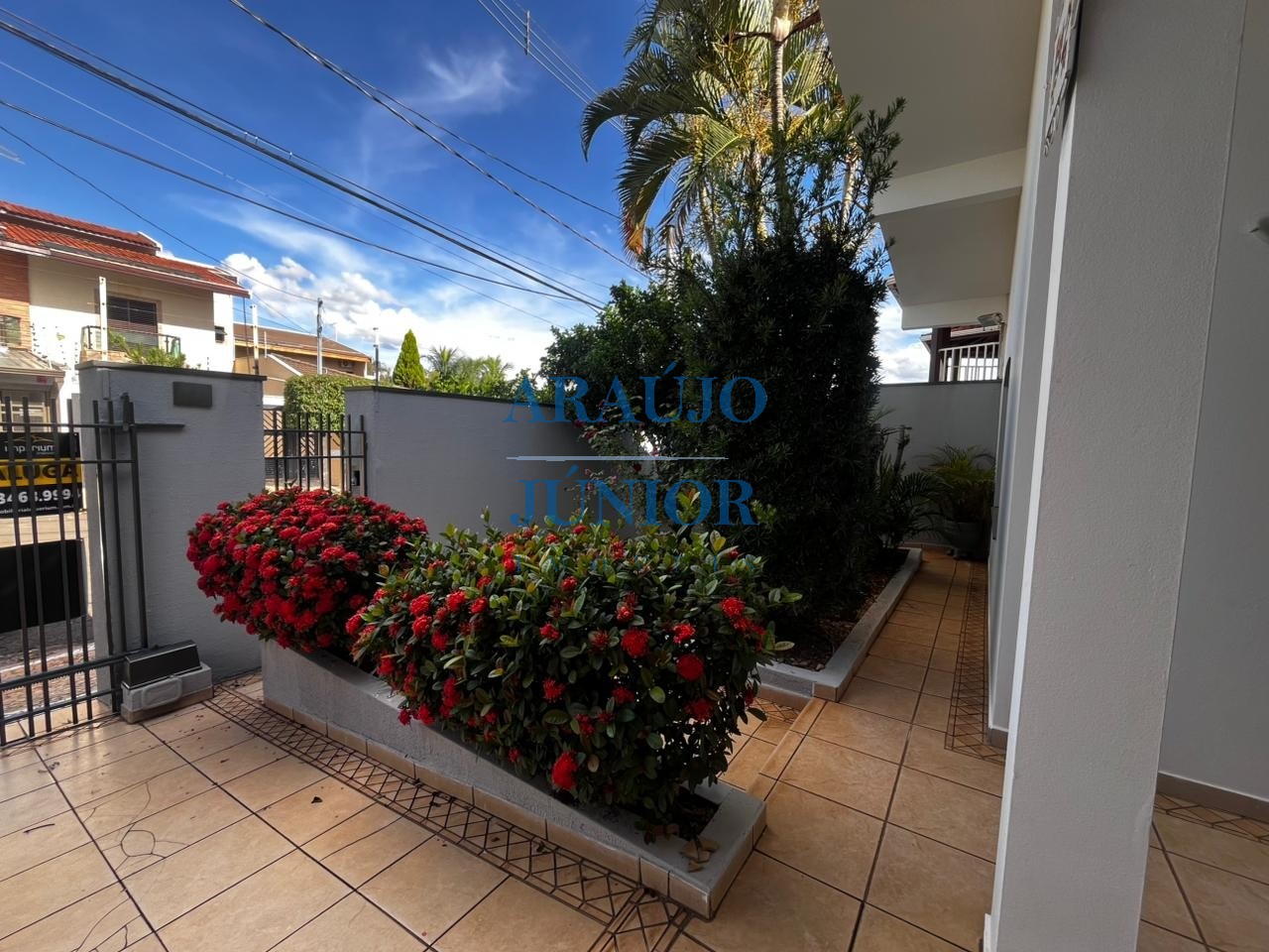 Casa, 4 quartos, 245 m² - Foto 37