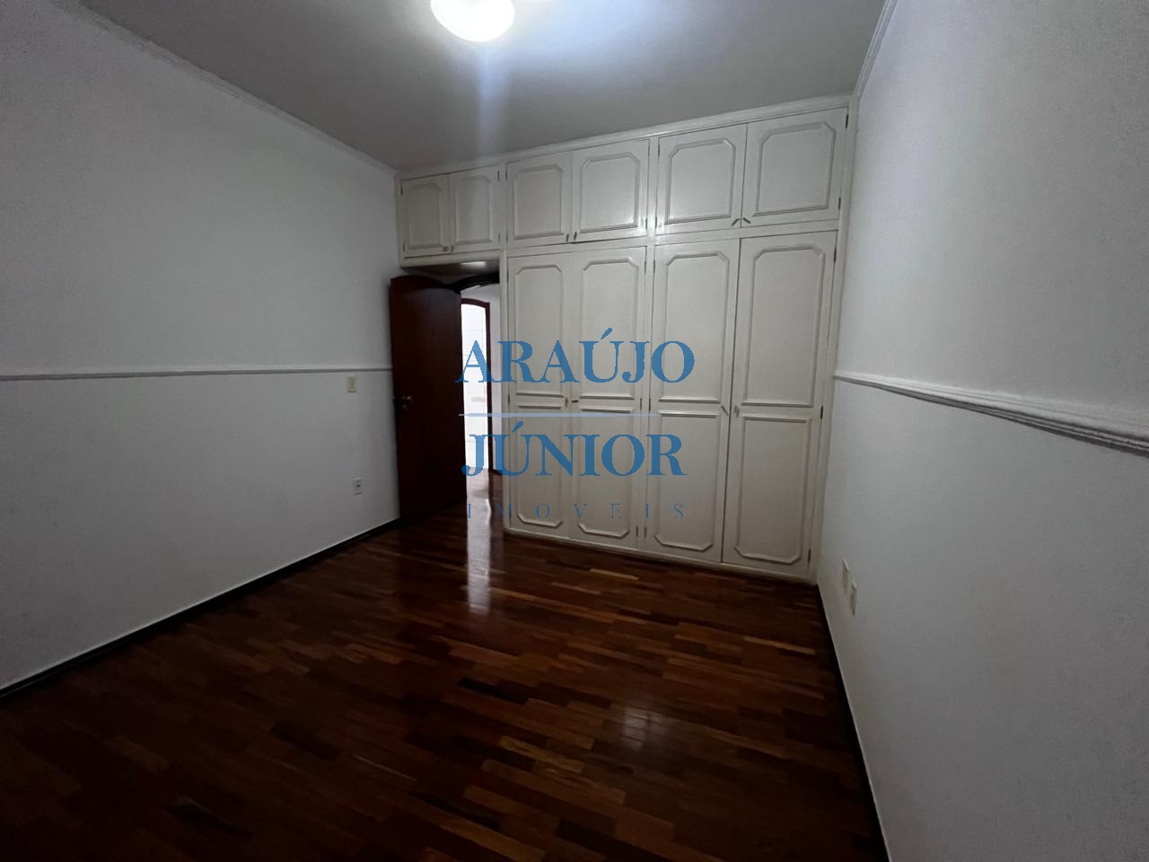 Casa, 4 quartos, 245 m² - Foto 28