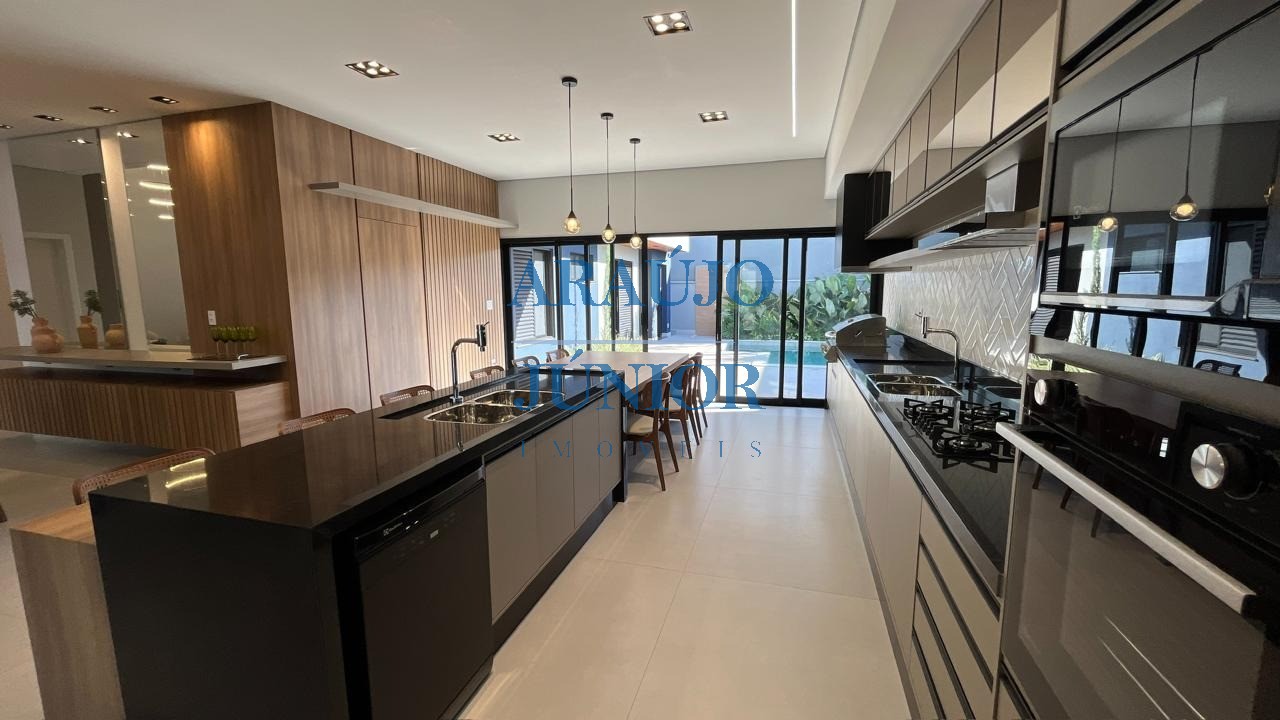 Casa, 3 quartos, 280 m² - Foto 10