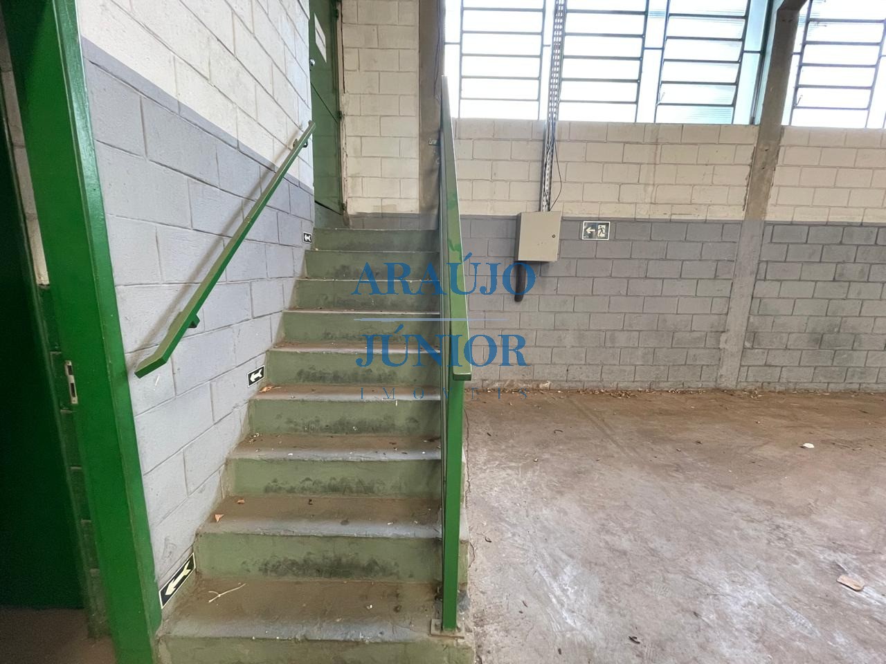 Depósito-Galpão, 1050 m² - Foto 17