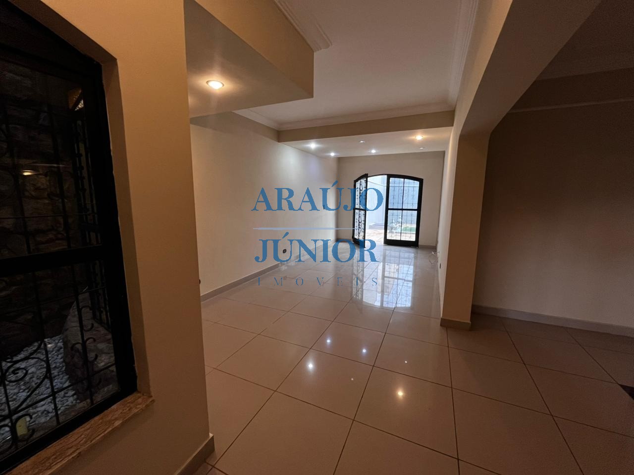 Casa, 4 quartos, 335 m² - Foto 48