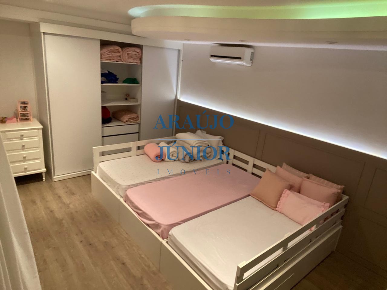 Casa, 3 quartos, 350 m² - Foto 30