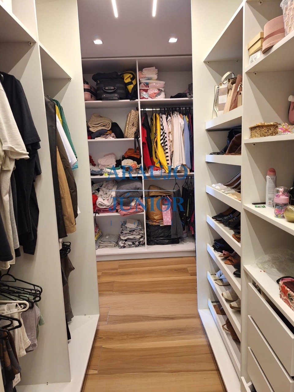 Casa, 3 quartos, 287 m² - Foto 15
