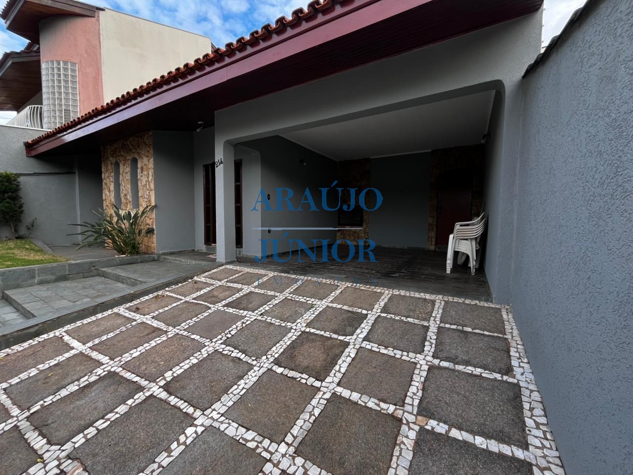 Casa, 4 quartos, 335 m² - Foto 1