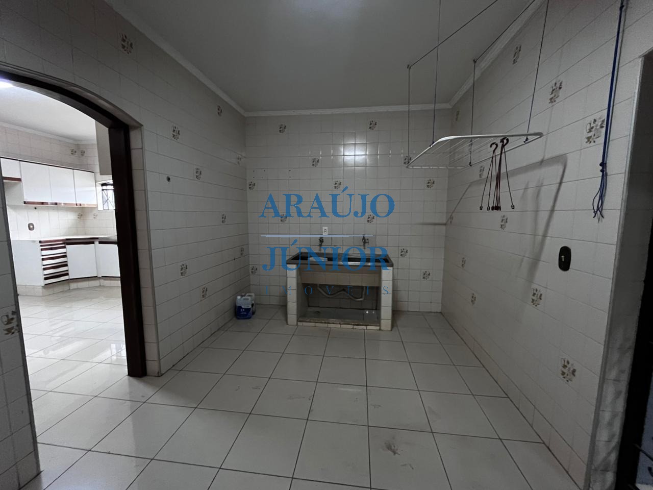 Casa, 4 quartos, 335 m² - Foto 33