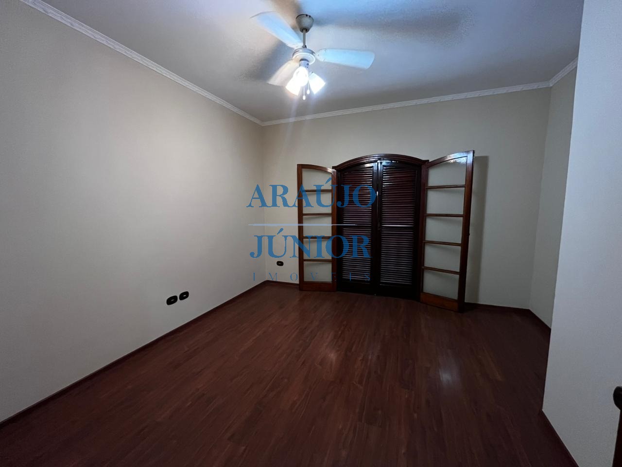 Casa, 4 quartos, 335 m² - Foto 5