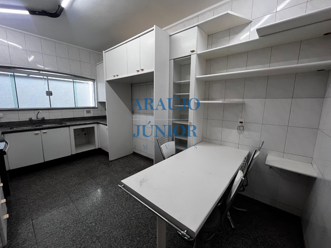 Casa, 4 quartos, 245 m² - Foto 5