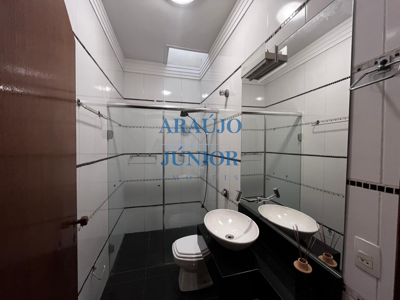 Casa, 4 quartos, 335 m² - Foto 50