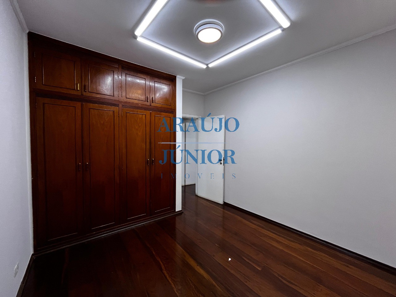 Casa, 3 quartos, 400 m² - Foto 73