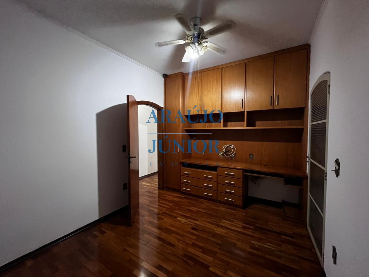 Casa, 4 quartos, 245 m² - Foto 9