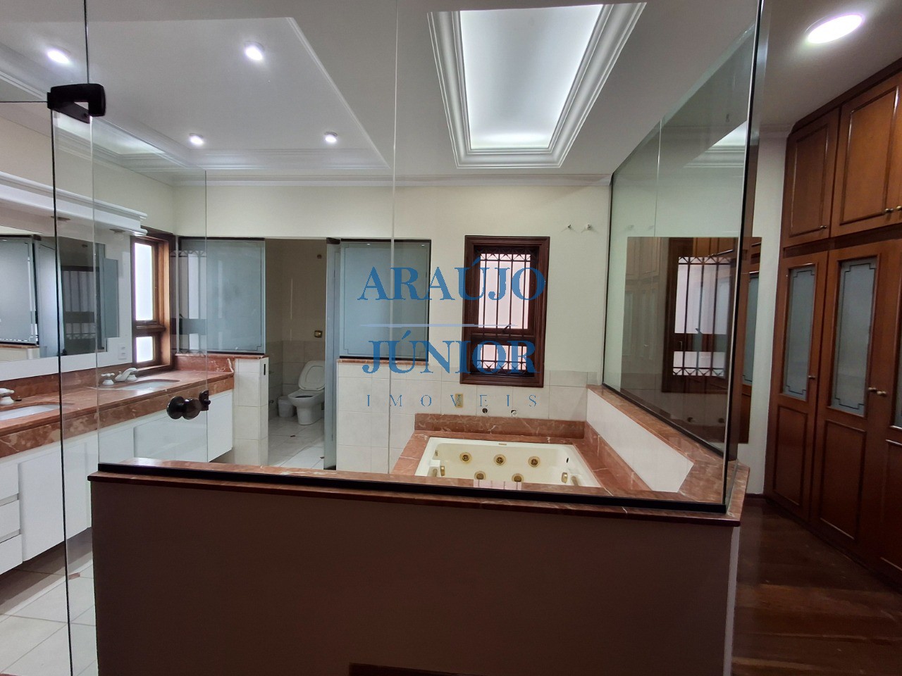Casa, 3 quartos, 346 m² - Foto 69