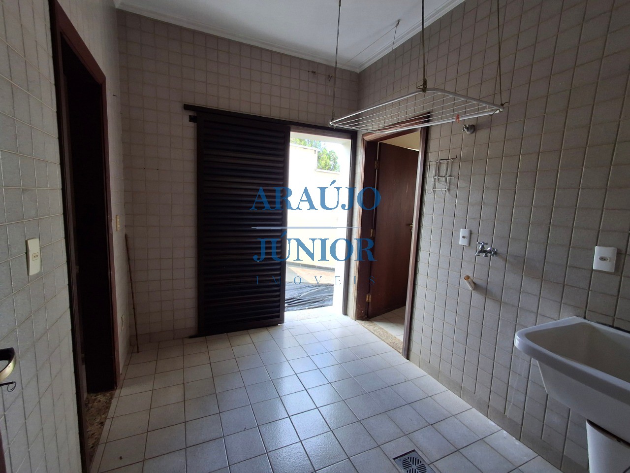 Casa, 3 quartos, 346 m² - Foto 32