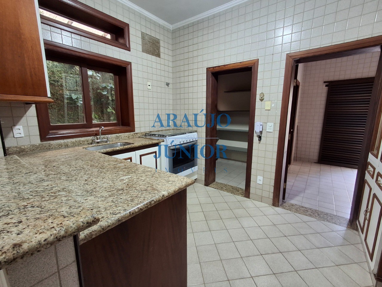 Casa, 3 quartos, 346 m² - Foto 38